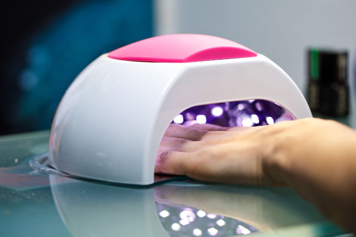 Is UV Bad for Your Nails or Skin? A Simple Guide to UV Lamps, Cancer ...