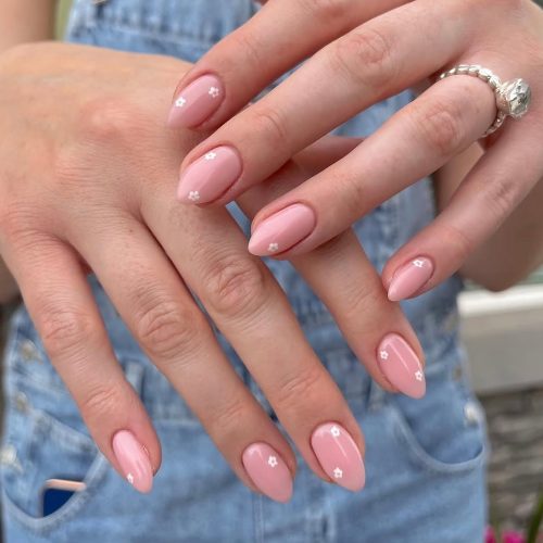 22-Soft Pink Nails with Mini White Flowers