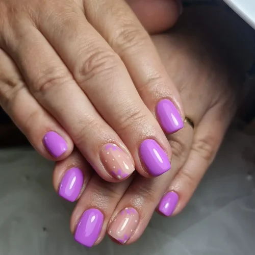 25-Purple Dots of Spring Nails