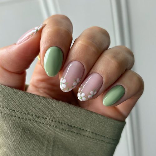 3-Green and Pink Daisy Nail Art