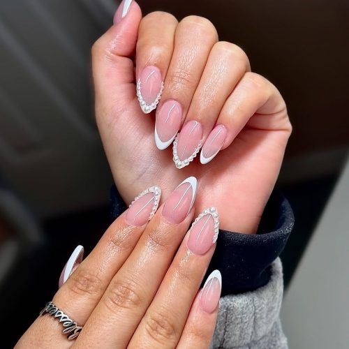 8-Pearl French Manicure